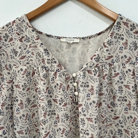 PLEIONE floral boho prairie bell sleeve v-neck blouse size small - Picture 3 of 10